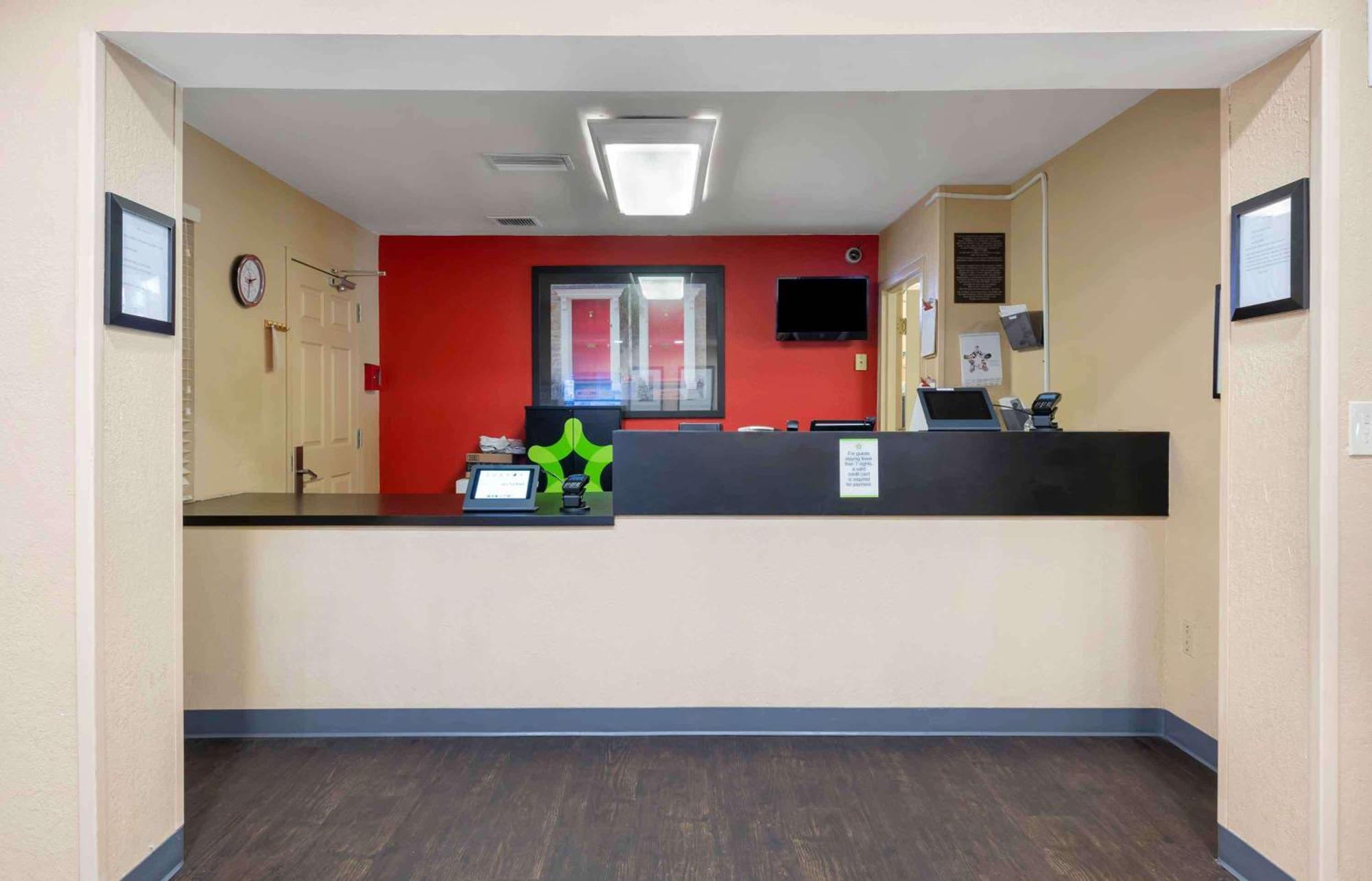 Extended Stay America Select Suites - Jacksonville Salisbury Rd Southpoint Экстерьер фото